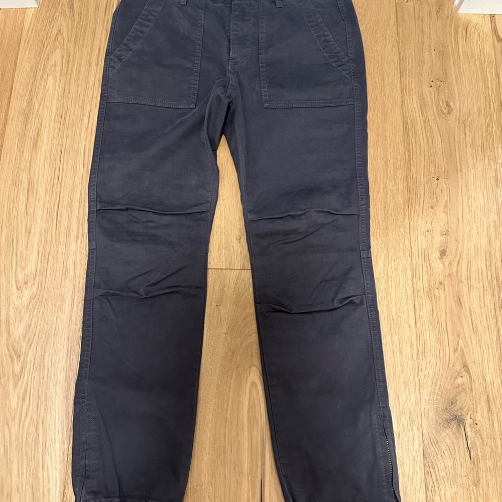 Women’s  Gray Aritzia Pants - Picture 3 of 6